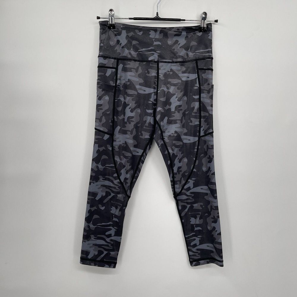 Zyia Active S Grey Camo Shimmer High Rise Pocket Capri Leggings Womens